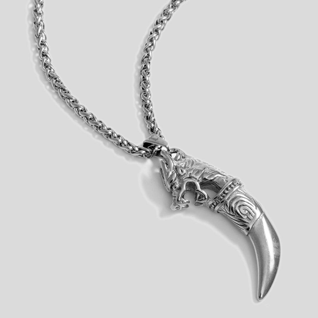 Dragon Tooth Pendant (Silver)