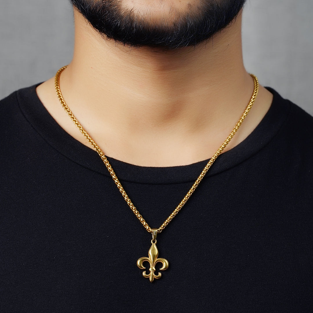 Fleur De Lis Pendant (Gold)