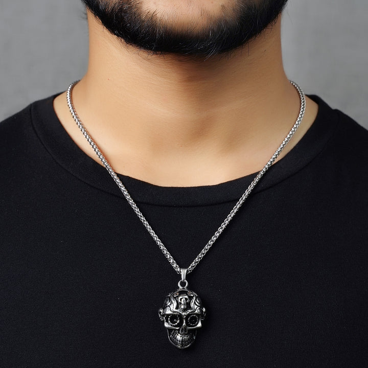 Gothic Skull Pendant (Silver)