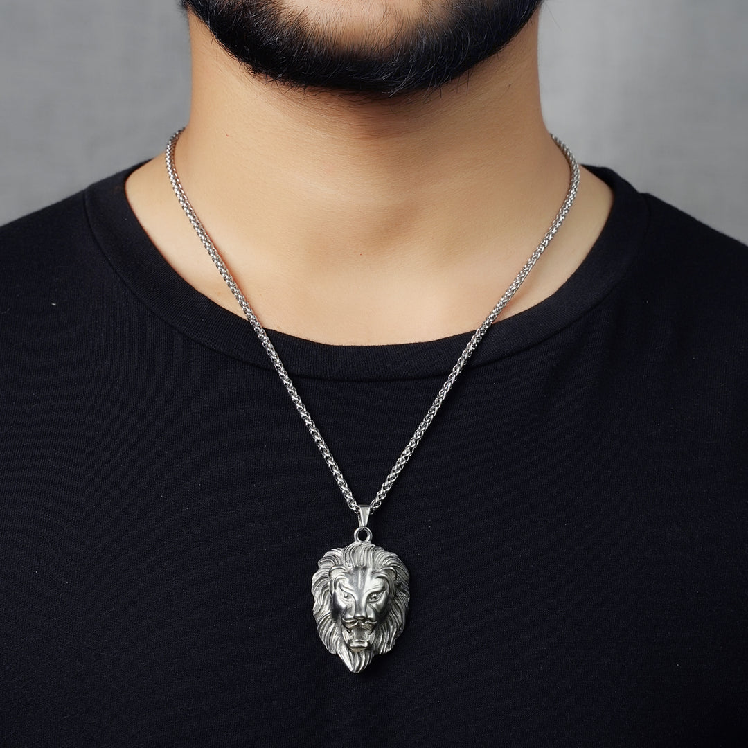 Lion Pendant (Silver)