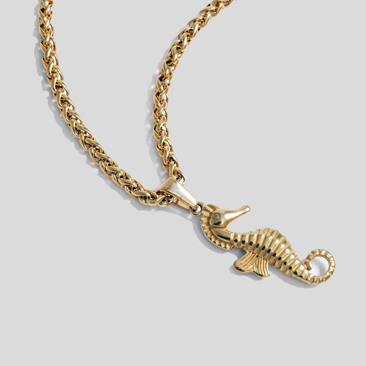 Sea Horse Pendant (Gold)