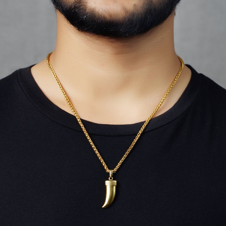 Tiger Tooth Pendant (Gold)